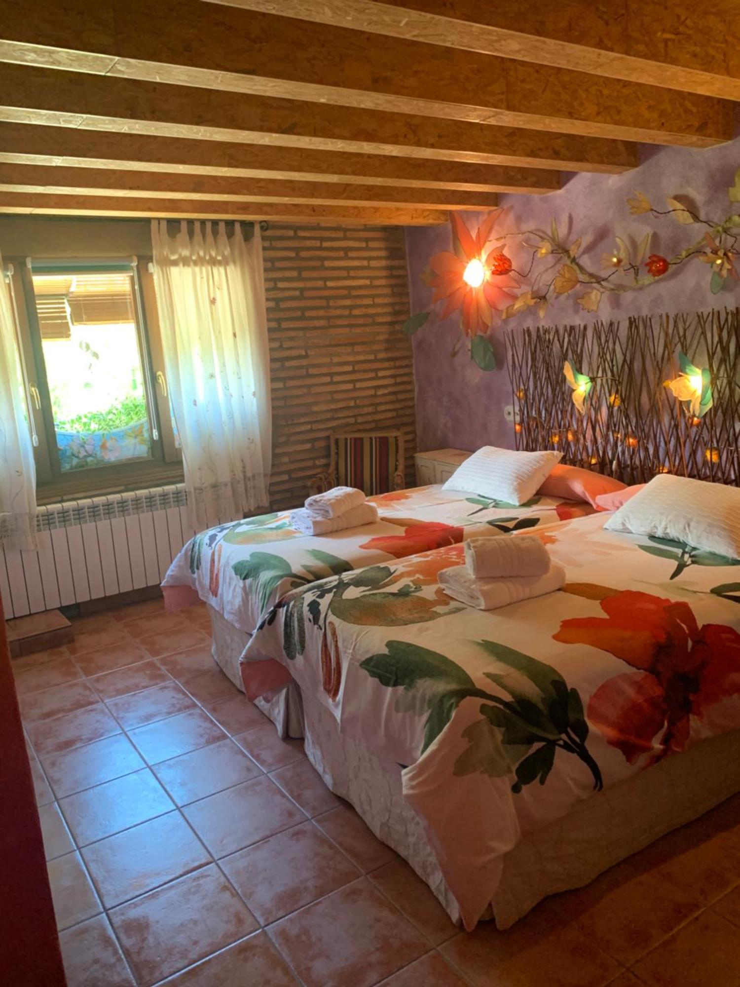 Casa el Pelaire Guest House Perarrua Bagian luar foto
